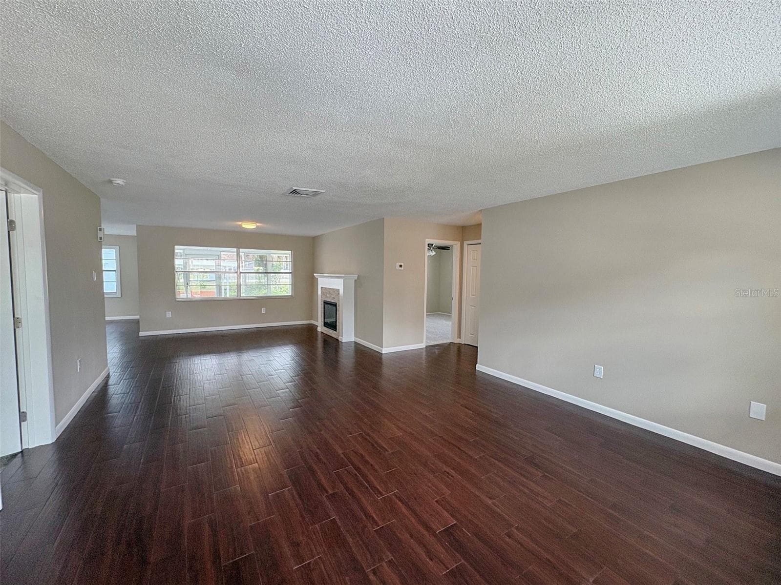 Single Family Residence at 6437 JENNY DR, LAKE WALES, photo 3 of 28