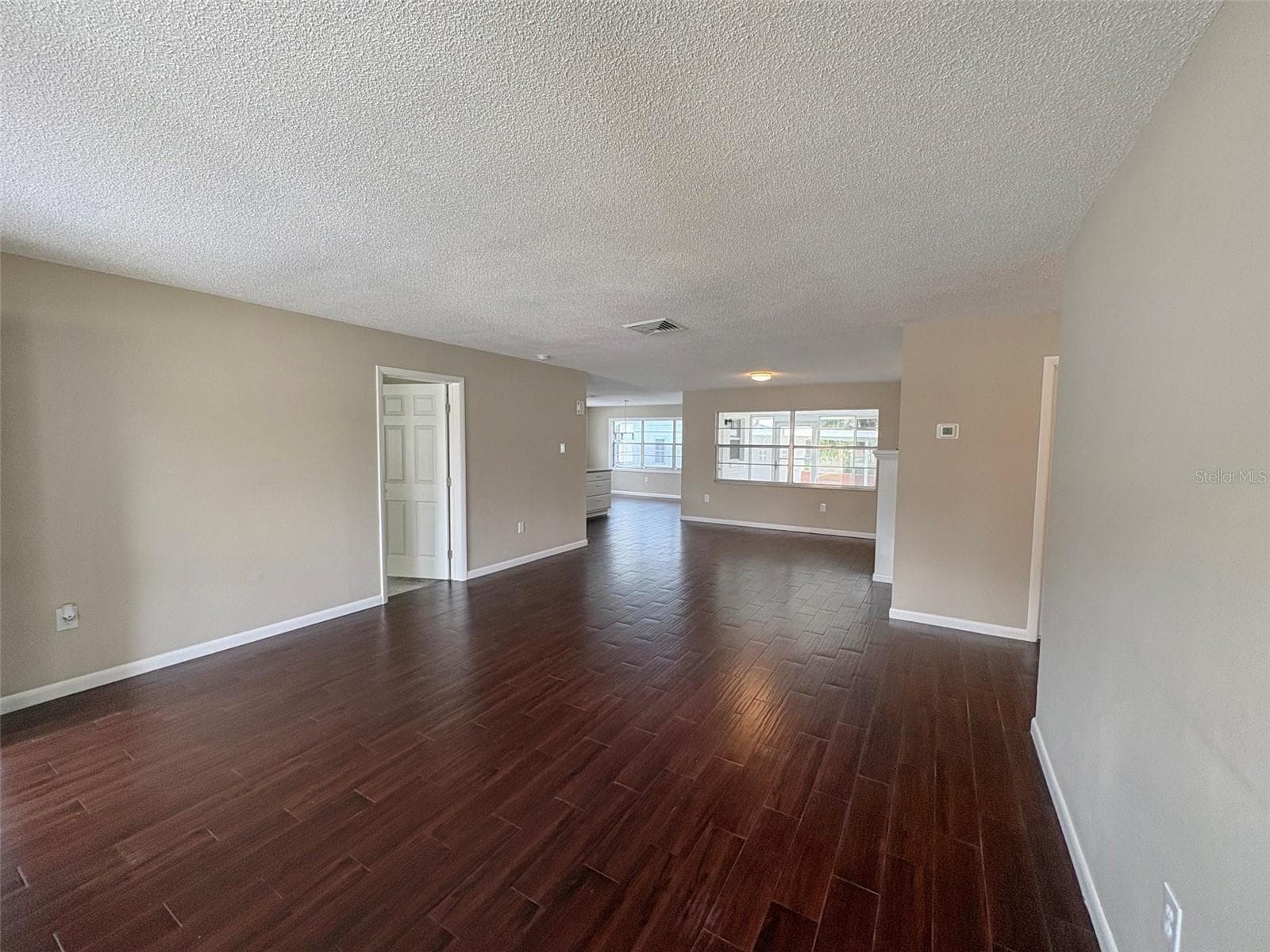 Single Family Residence at 6437 JENNY DR, LAKE WALES, photo 4 of 28