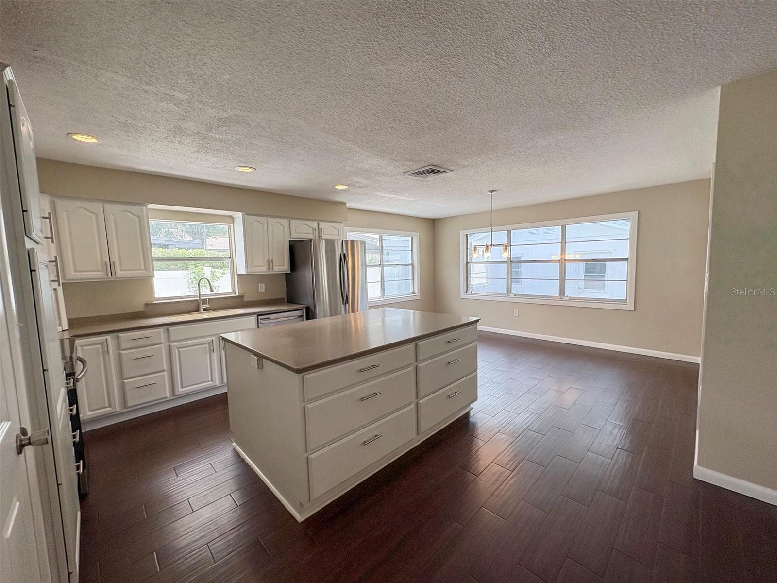 Single Family Residence at 6437 JENNY DR, LAKE WALES, photo 24 of 28