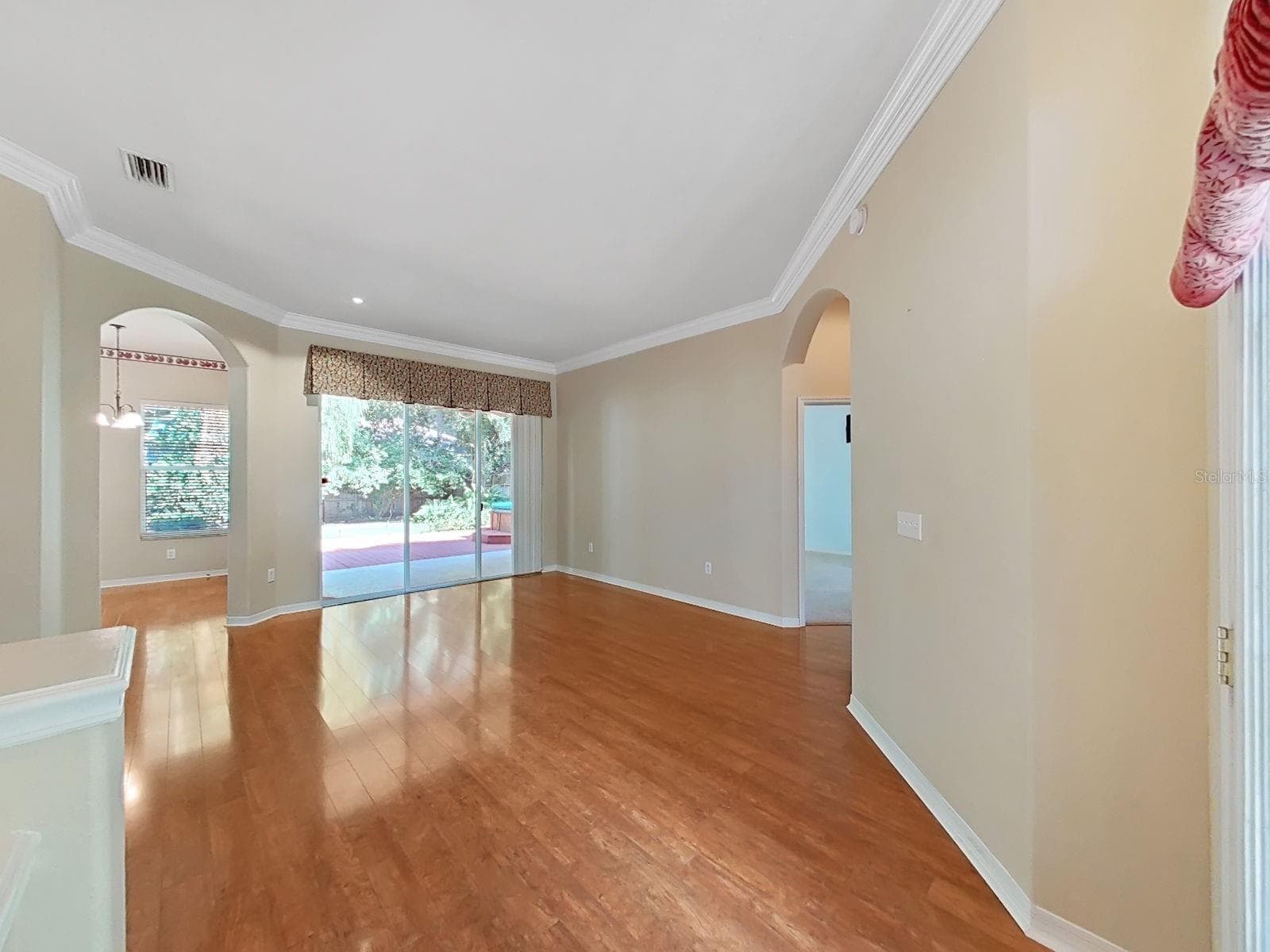 Large and Tranquil Back Yard! - 14915 DEVONSHIRE WOODS PL, TAMPA
