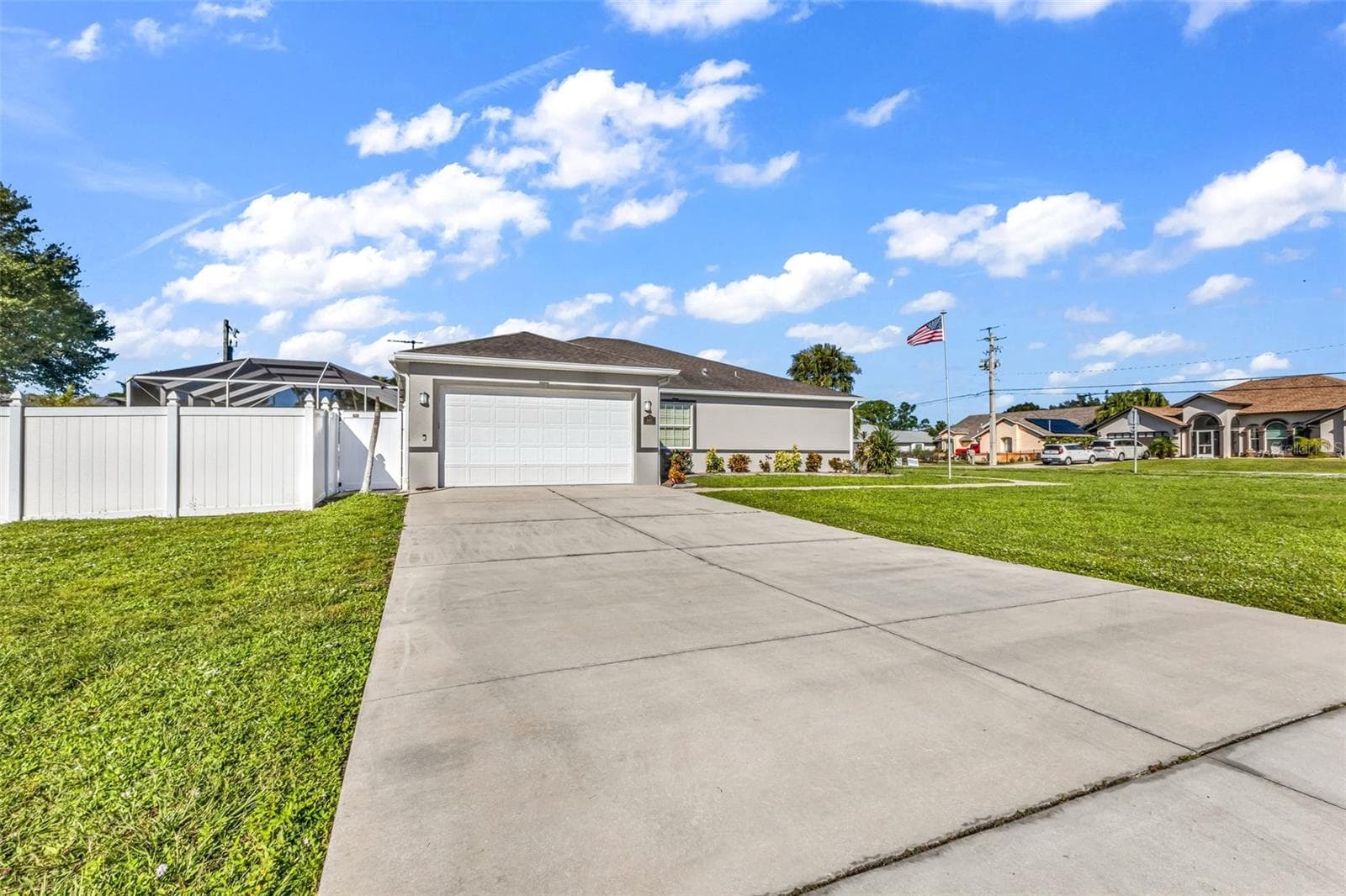 Single Family Residence at 1007 BROADVIEW ST, PORT CHARLOTTE, photo 4 of 82