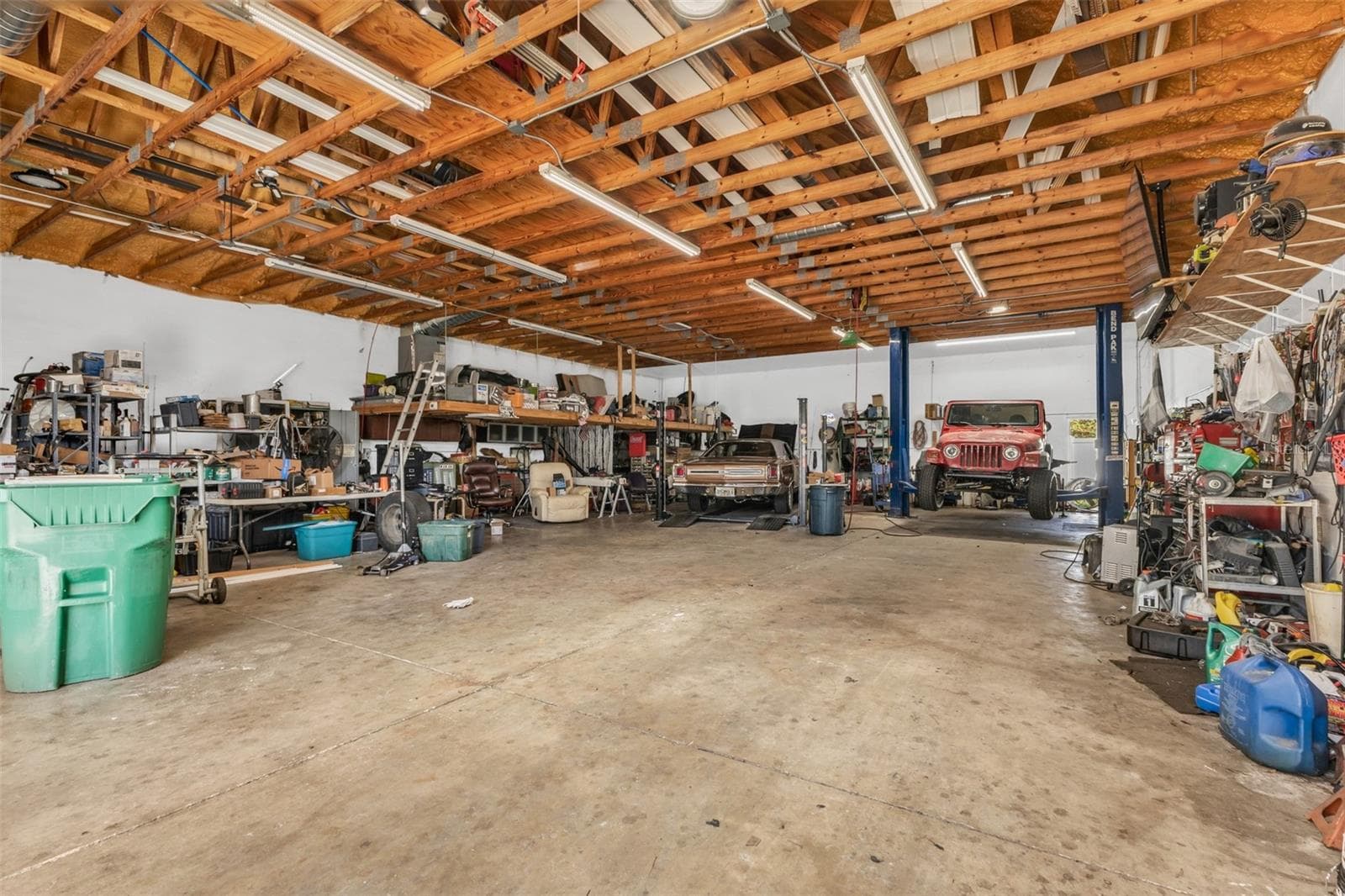 8 ton AC system - 1007 BROADVIEW ST, PORT CHARLOTTE