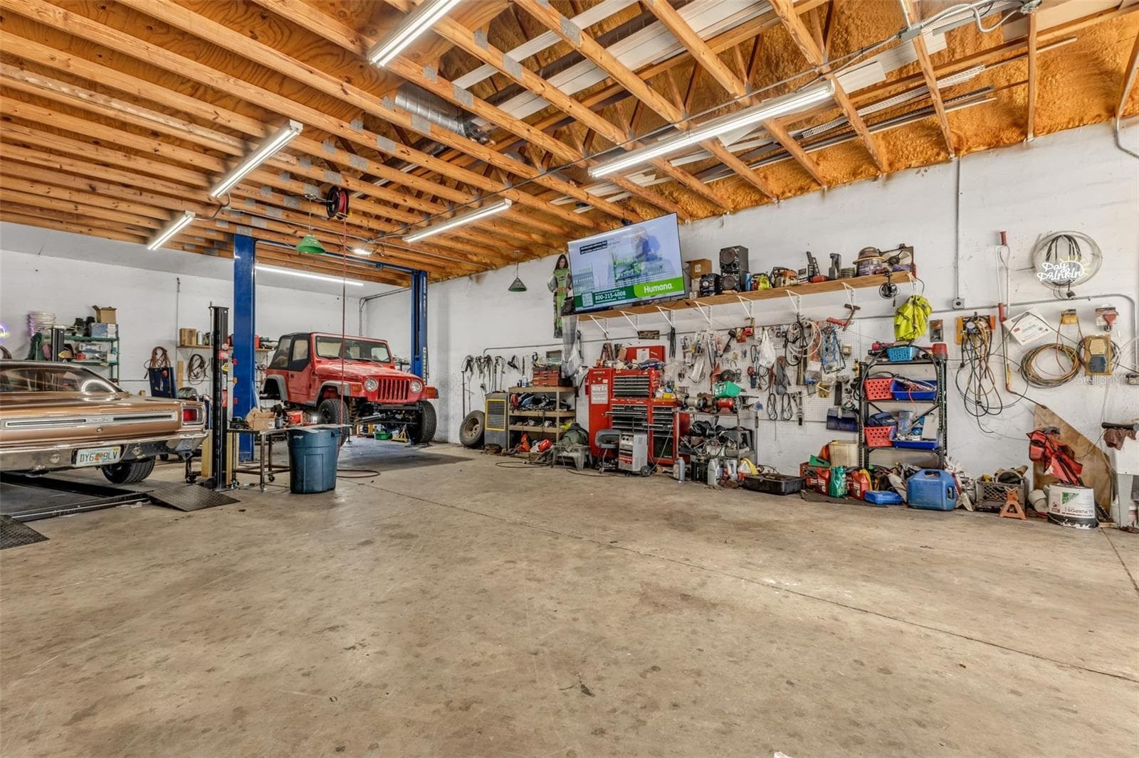 complete compressed air systemn for tools - 1007 BROADVIEW ST, PORT CHARLOTTE