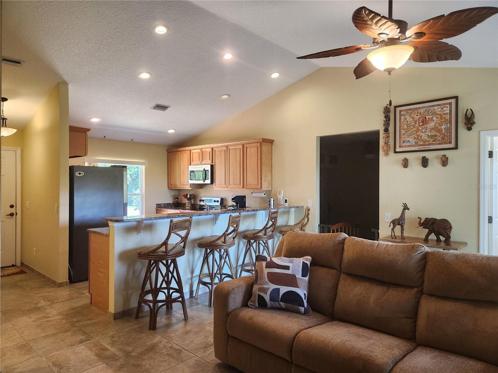 Single Family Residence at 17138 ARROWHEAD BLVD, WINTER GARDEN, photo 4 of 19