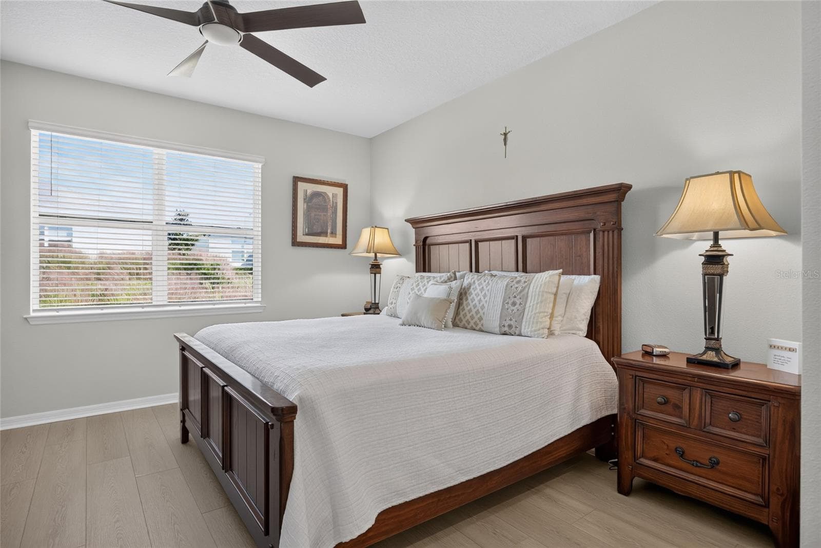 2" Faux Wood Blinds - 2605 DEL WEBB DR, MINNEOLA