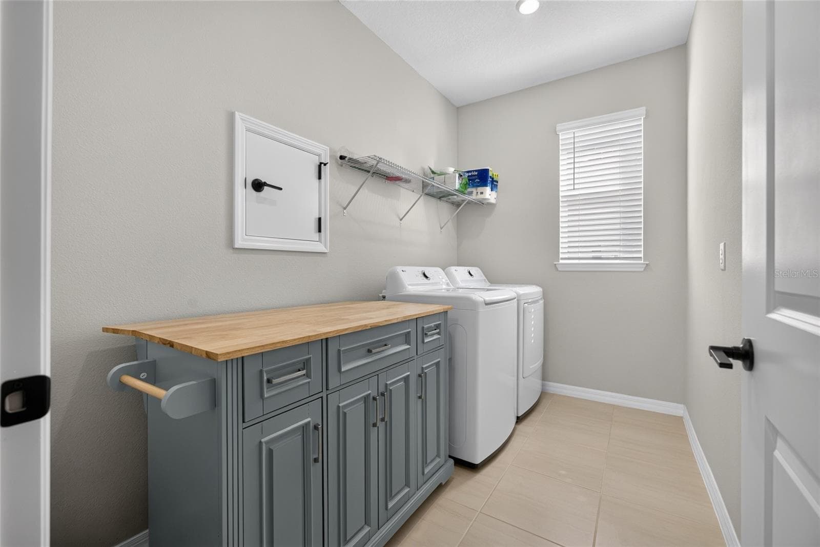 Laundry Chute from the Main Primary Bedroom - 2605 DEL WEBB DR, MINNEOLA