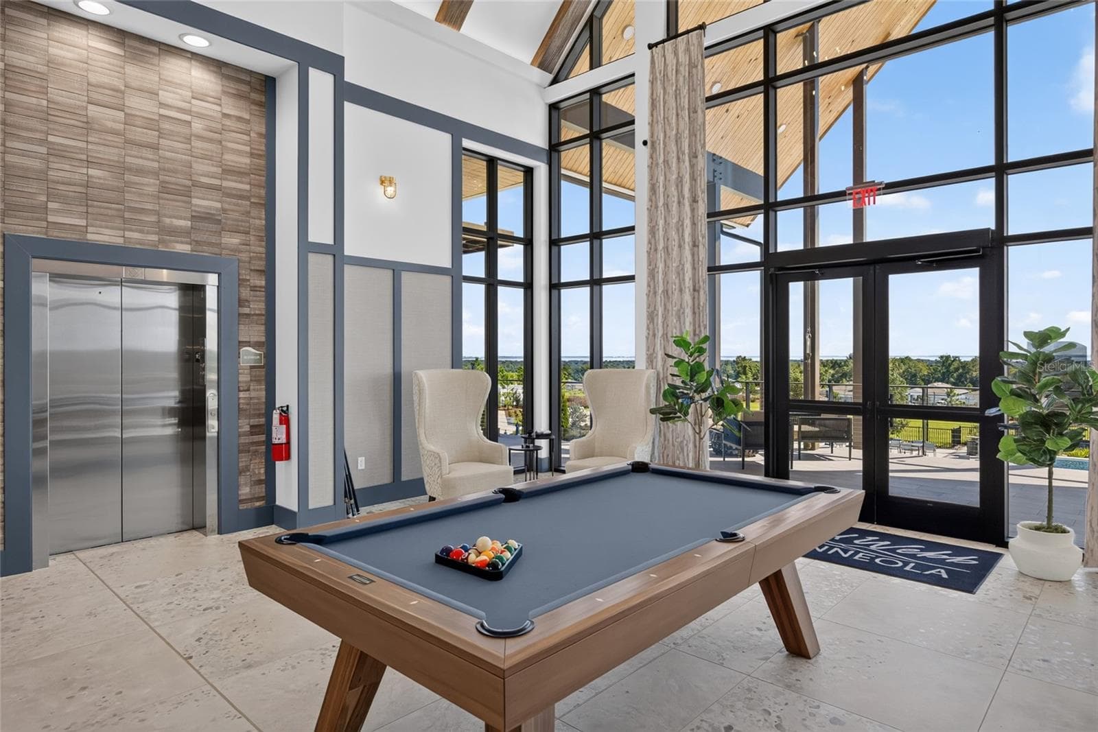 Enjoy a Game of Pool or Relax Outside Overlooking the Gorgeous Pool! - 2605 DEL WEBB DR, MINNEOLA
