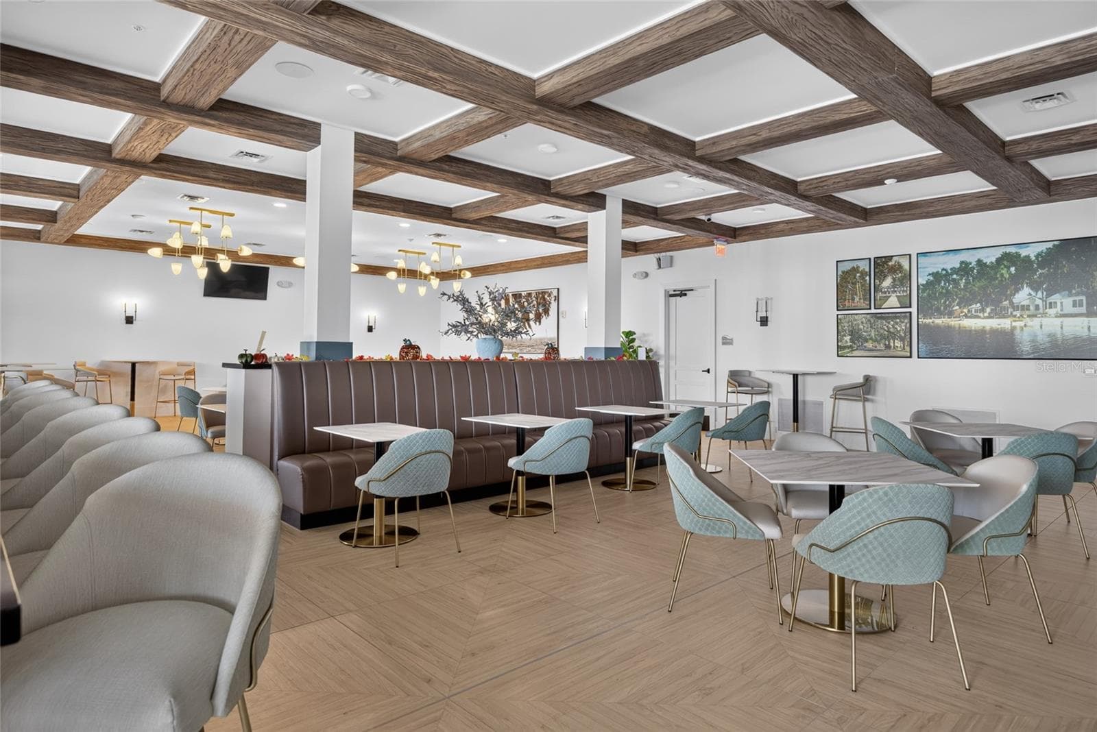 VUE 232° BAR & GRILLE - 2605 DEL WEBB DR, MINNEOLA