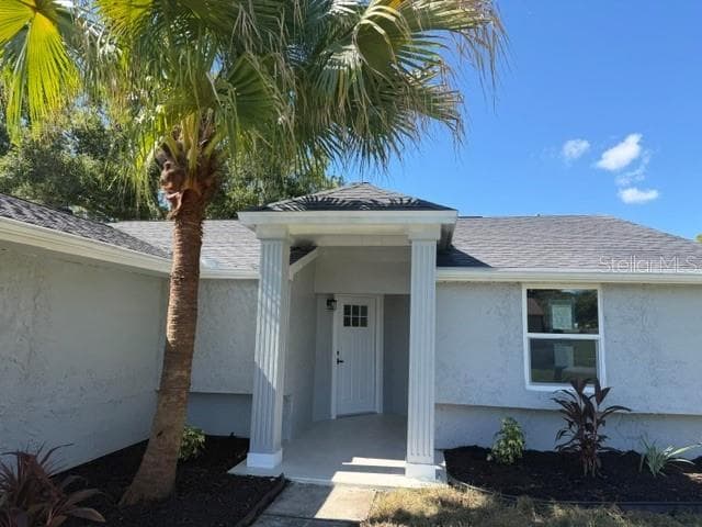 Single Family Residence at 404 LAKEVIEW DR, OLDSMAR, photo 3 of 56