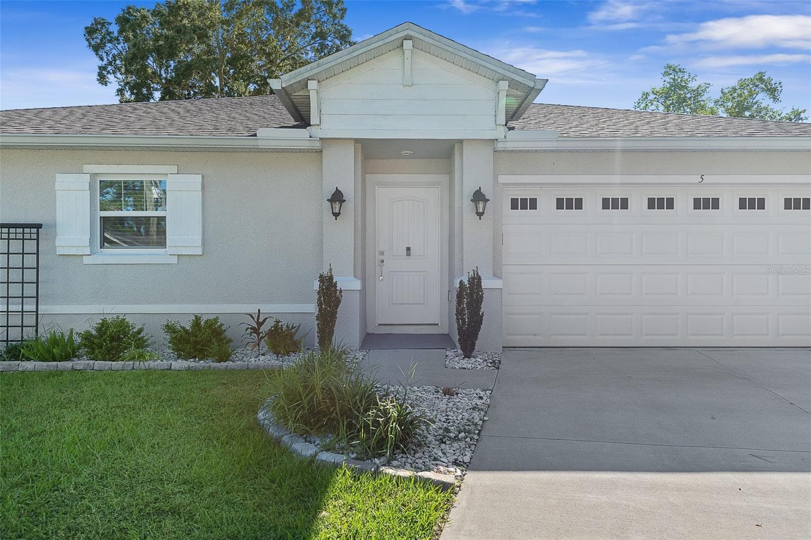 Single Family Residence at 5 WHISANT PL, PALM COAST, photo 2 of 64