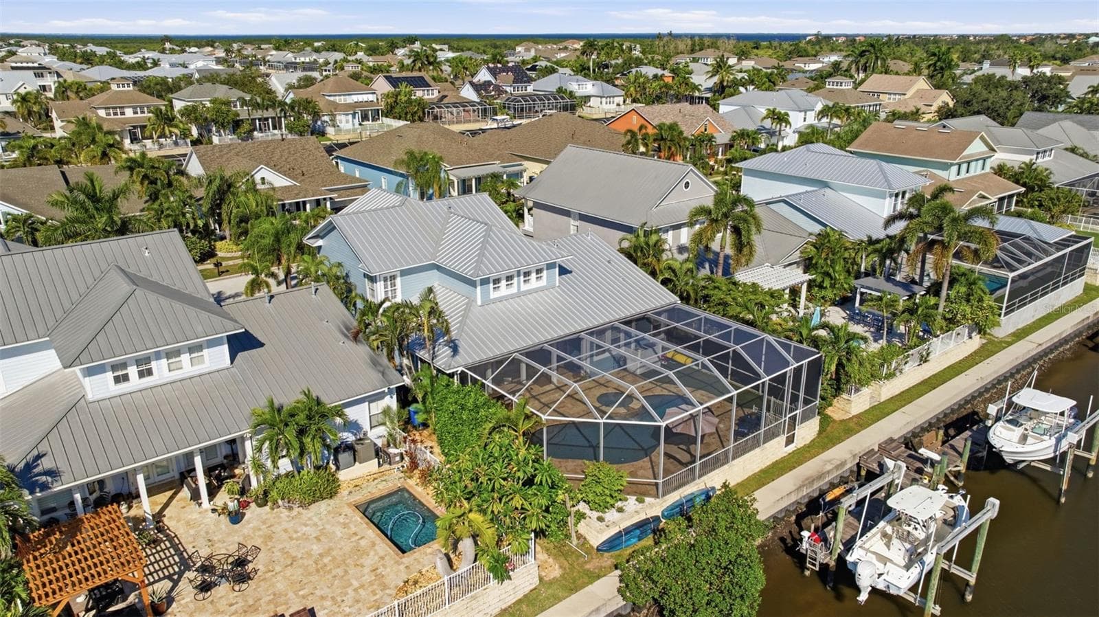 Single Family Residence at 5721 TORTOISE PL, APOLLO BEACH, photo 8 of 61