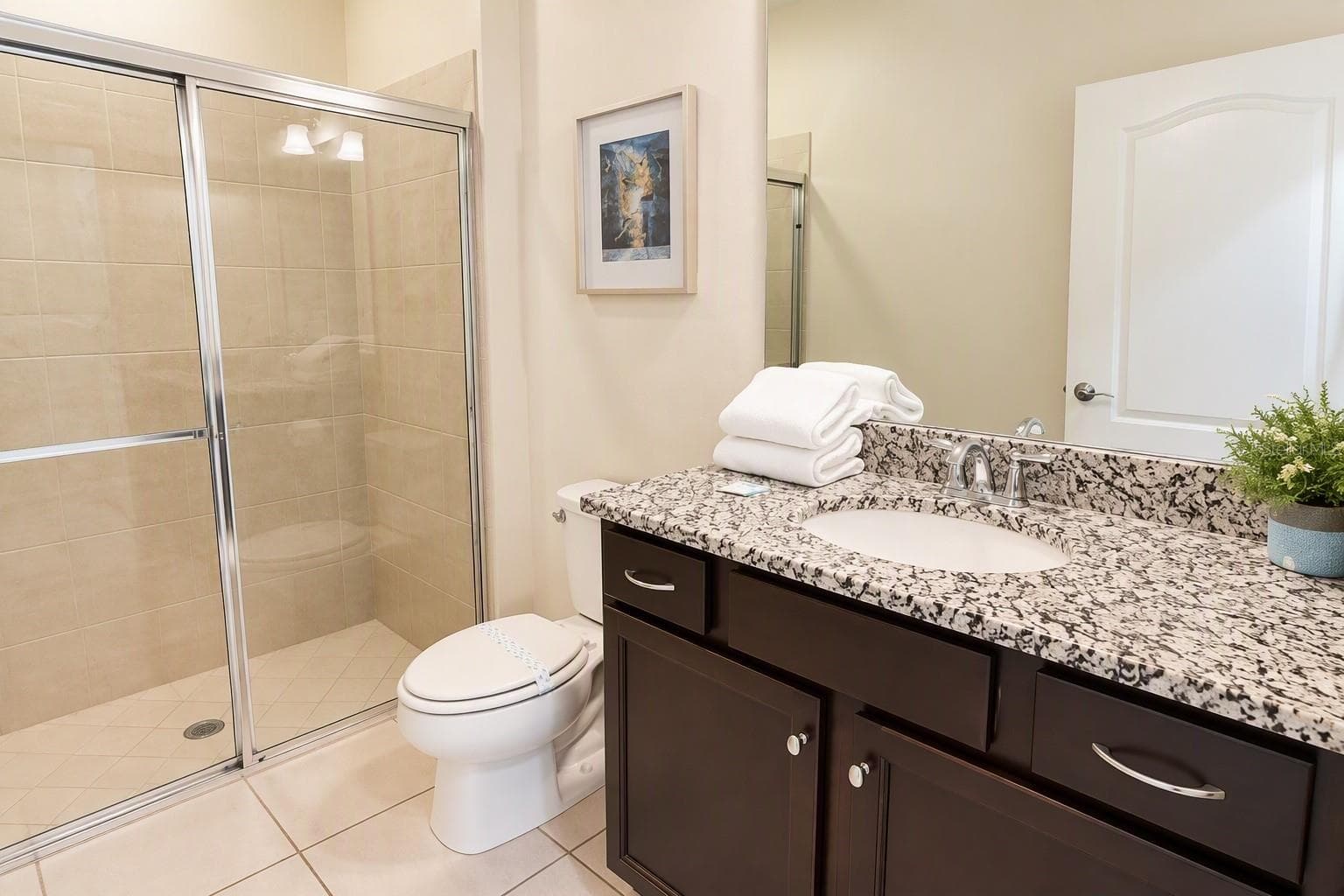 Townhouse at 8930 SYDNEY AVE, KISSIMMEE, photo 8 of 32