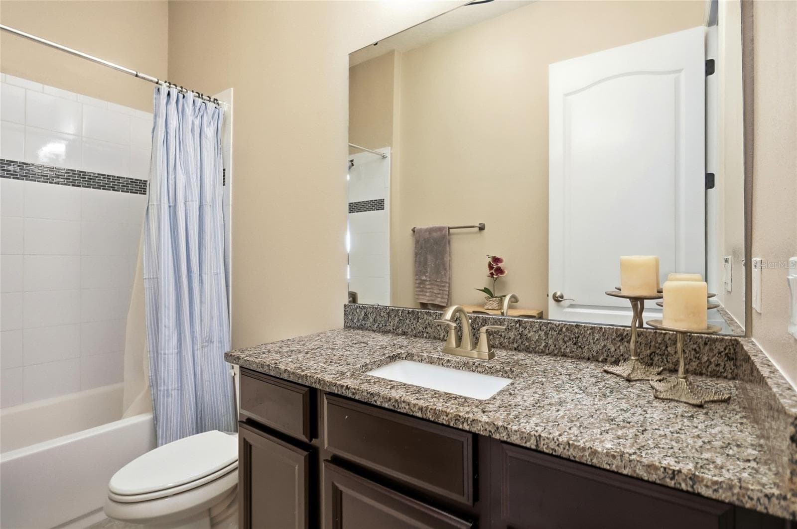 Single Family Residence at 8363 LAUREATE BLVD, ORLANDO, photo 8 of 63