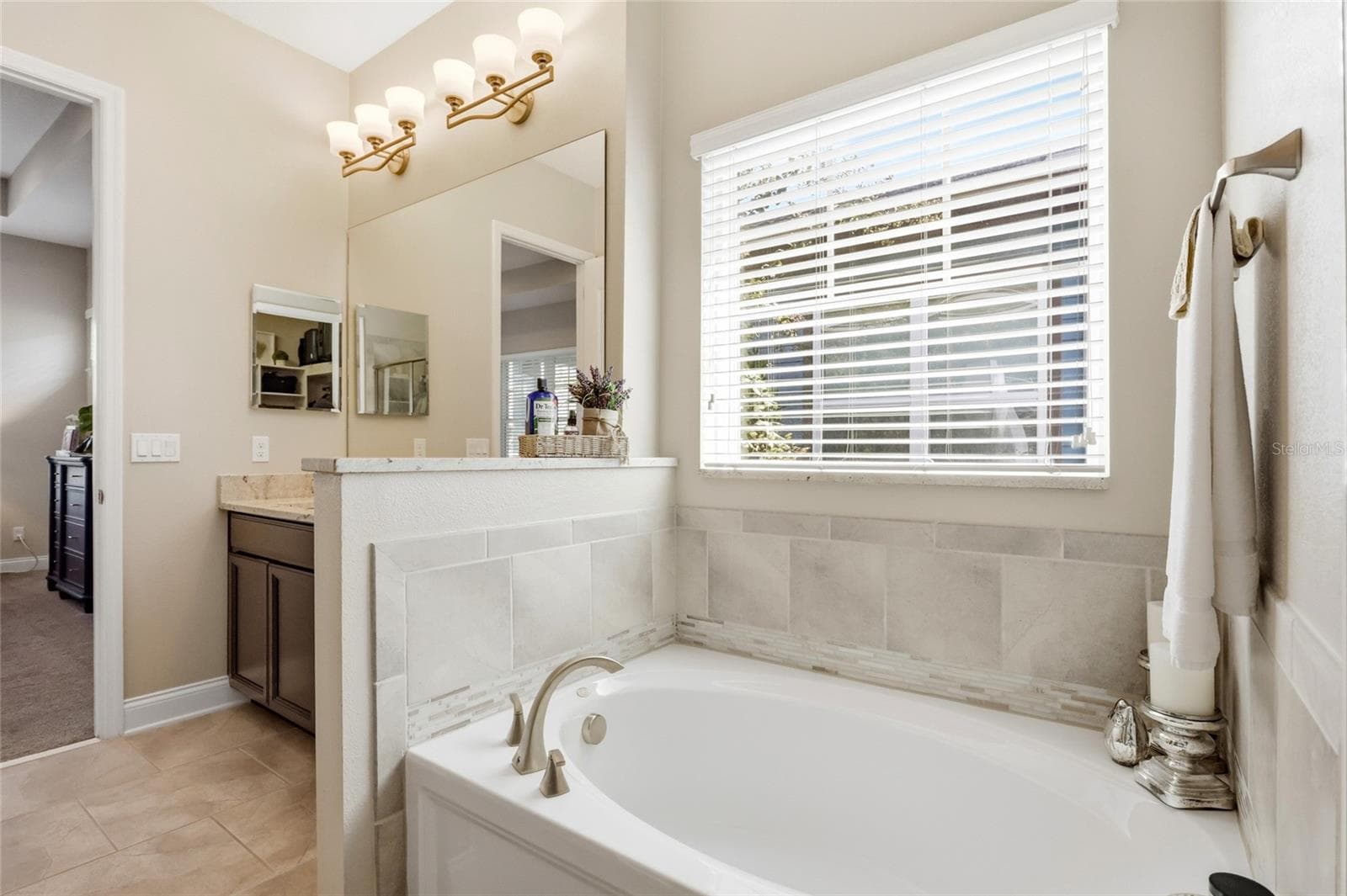 Single Family Residence at 8363 LAUREATE BLVD, ORLANDO, photo 25 of 63