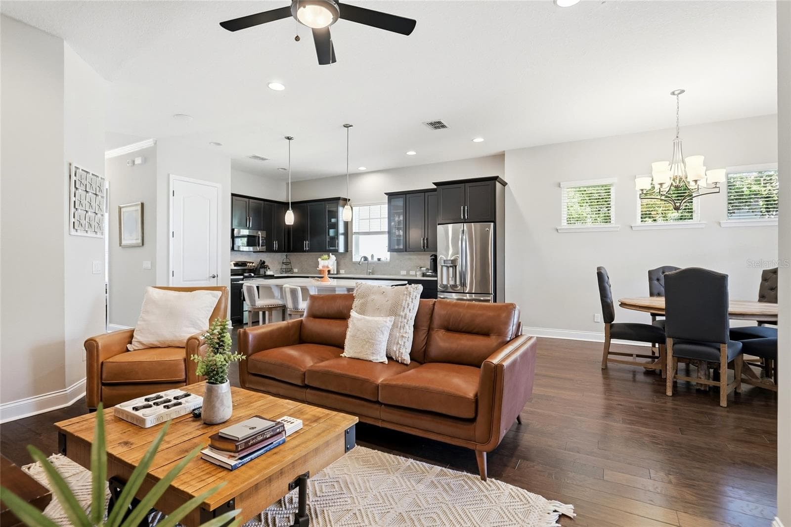 Single Family Residence at 8363 LAUREATE BLVD, ORLANDO, photo 41 of 63