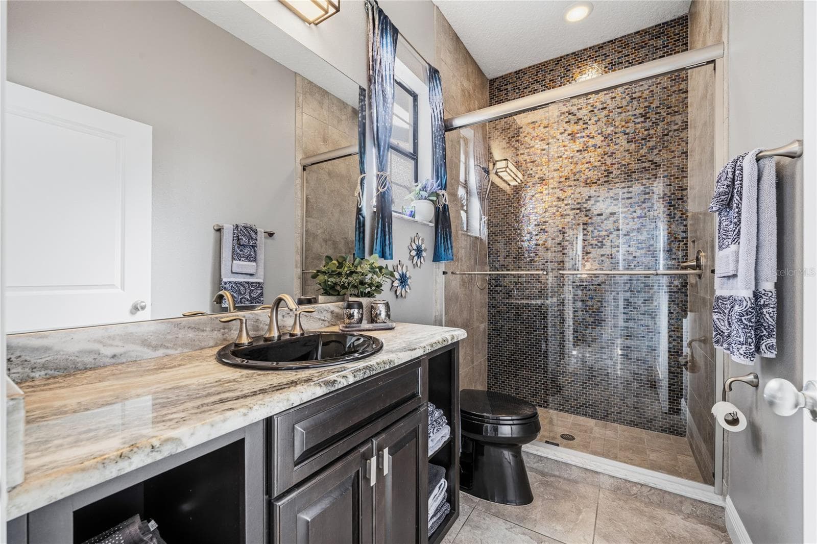 Bath 2 / Pool Bath - 3021 PALERMO CT, MOUNT DORA