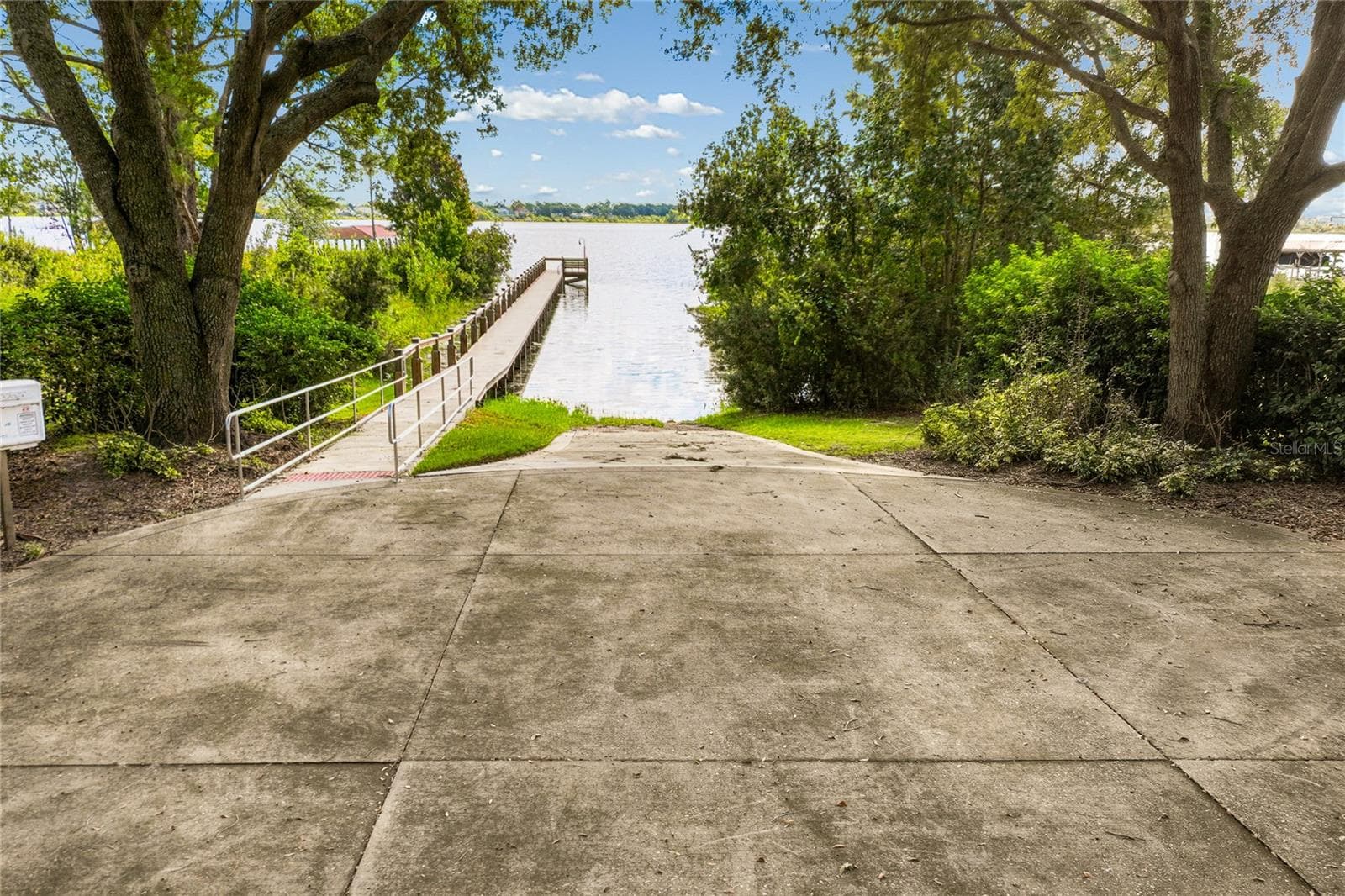 Single Family Residence at 3021 PALERMO CT, MOUNT DORA, photo 69 of 75