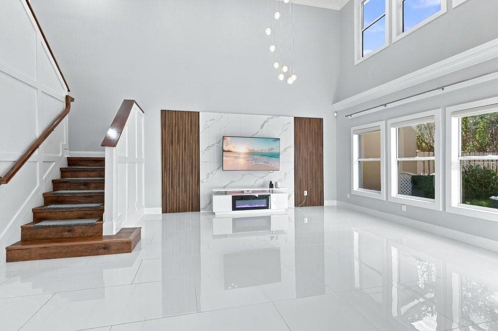 Beautiful architectural details - 7149 REGINA WAY, ORLANDO