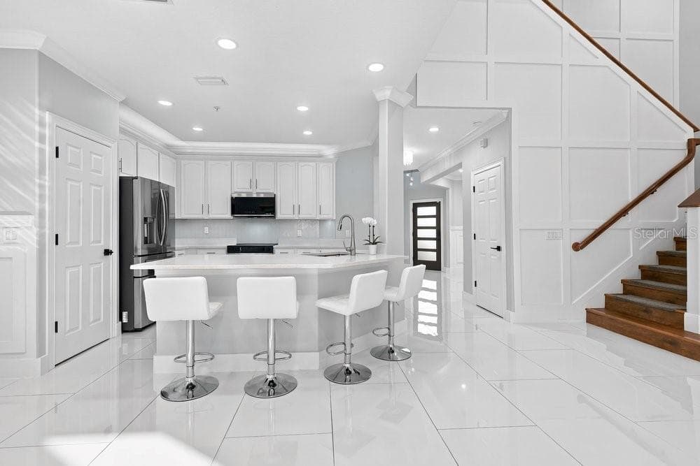 Island Kitchen - 7149 REGINA WAY, ORLANDO