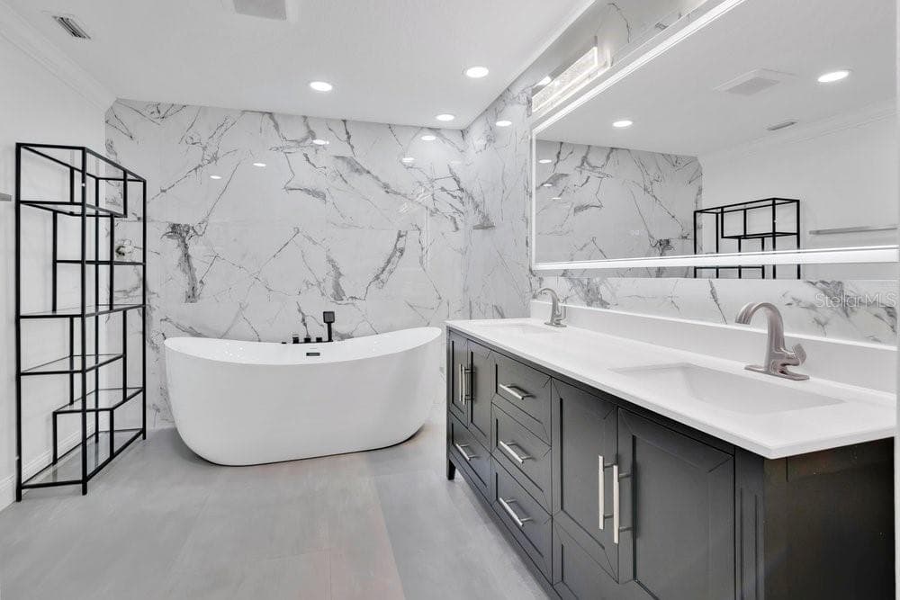 Primary Bathroom with designer details - 7149 REGINA WAY, ORLANDO