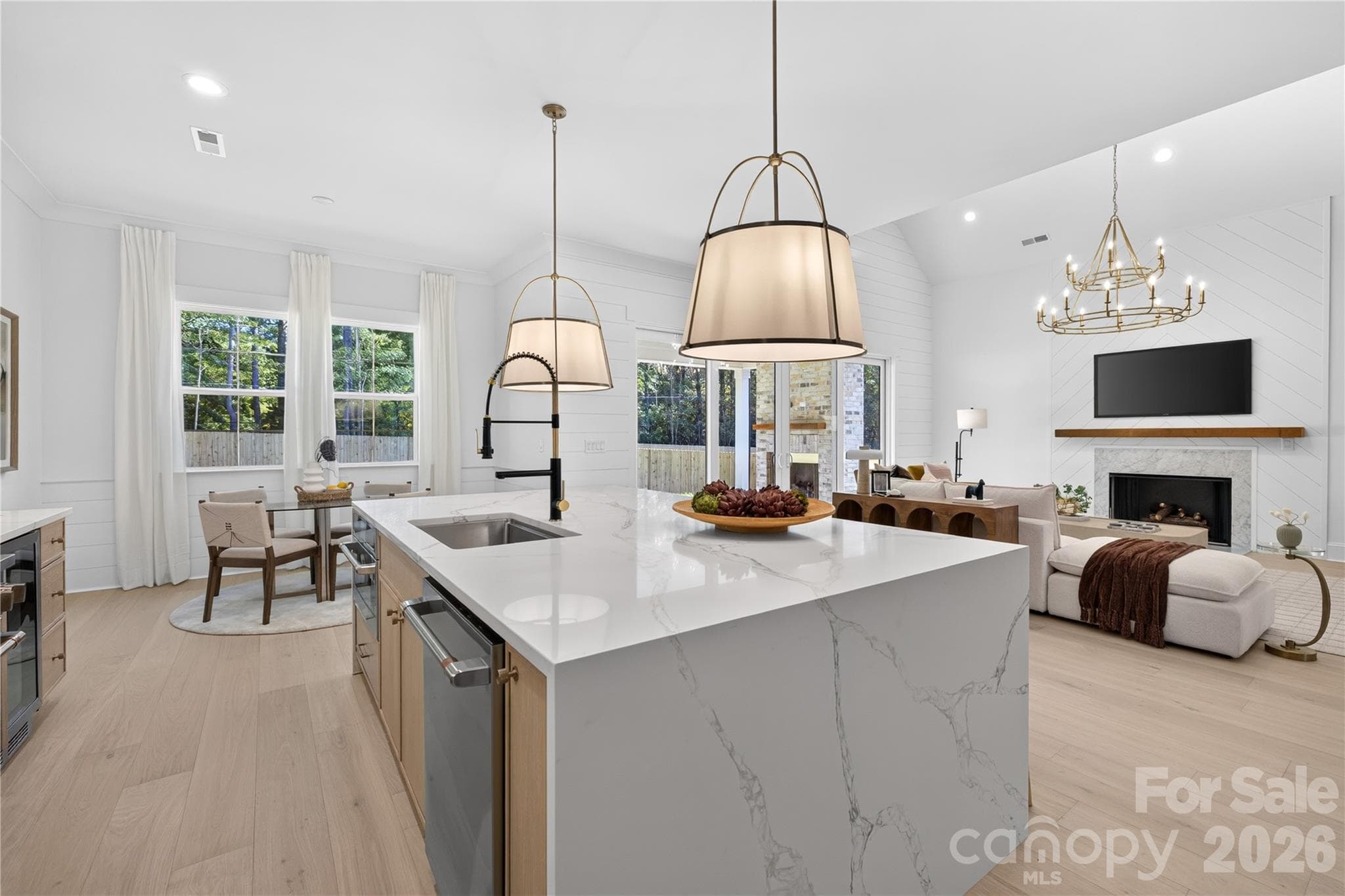 Single Family Residence at 215 Smithfield Drive, Charlotte, photo 17 of 48