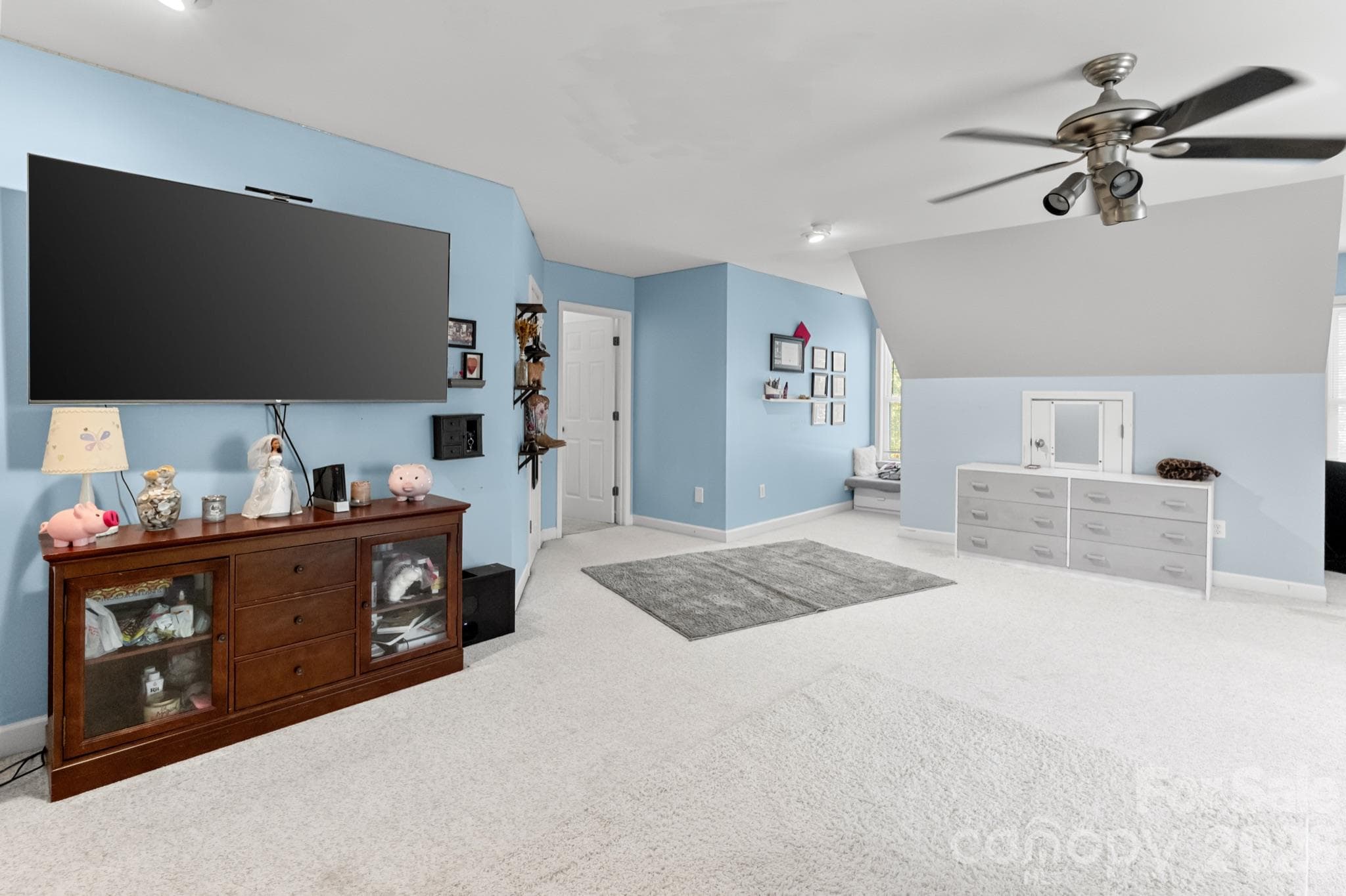 Single Family Residence at 1172 Deer Run Road, Chester, photo 34 of 47