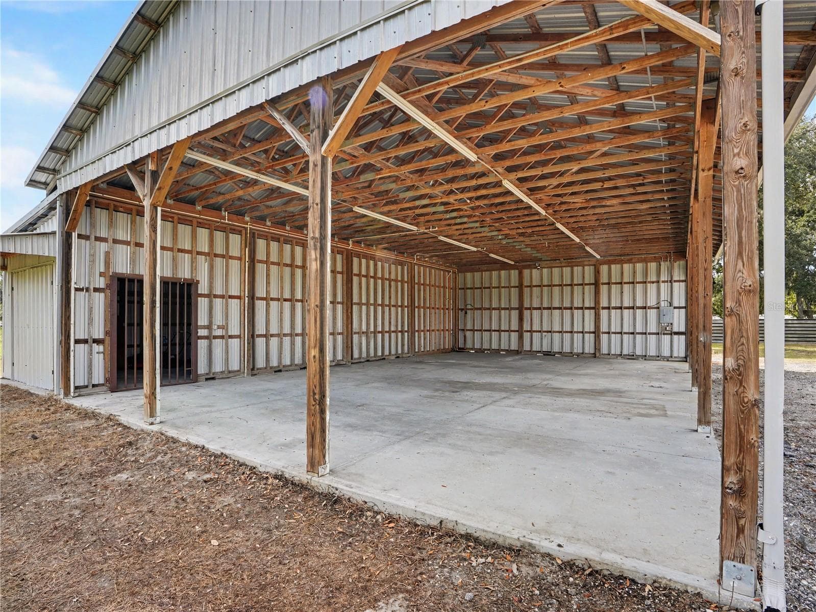 Single Family Residence at 9001 SCALES RD, LAKELAND, photo 27 of 30