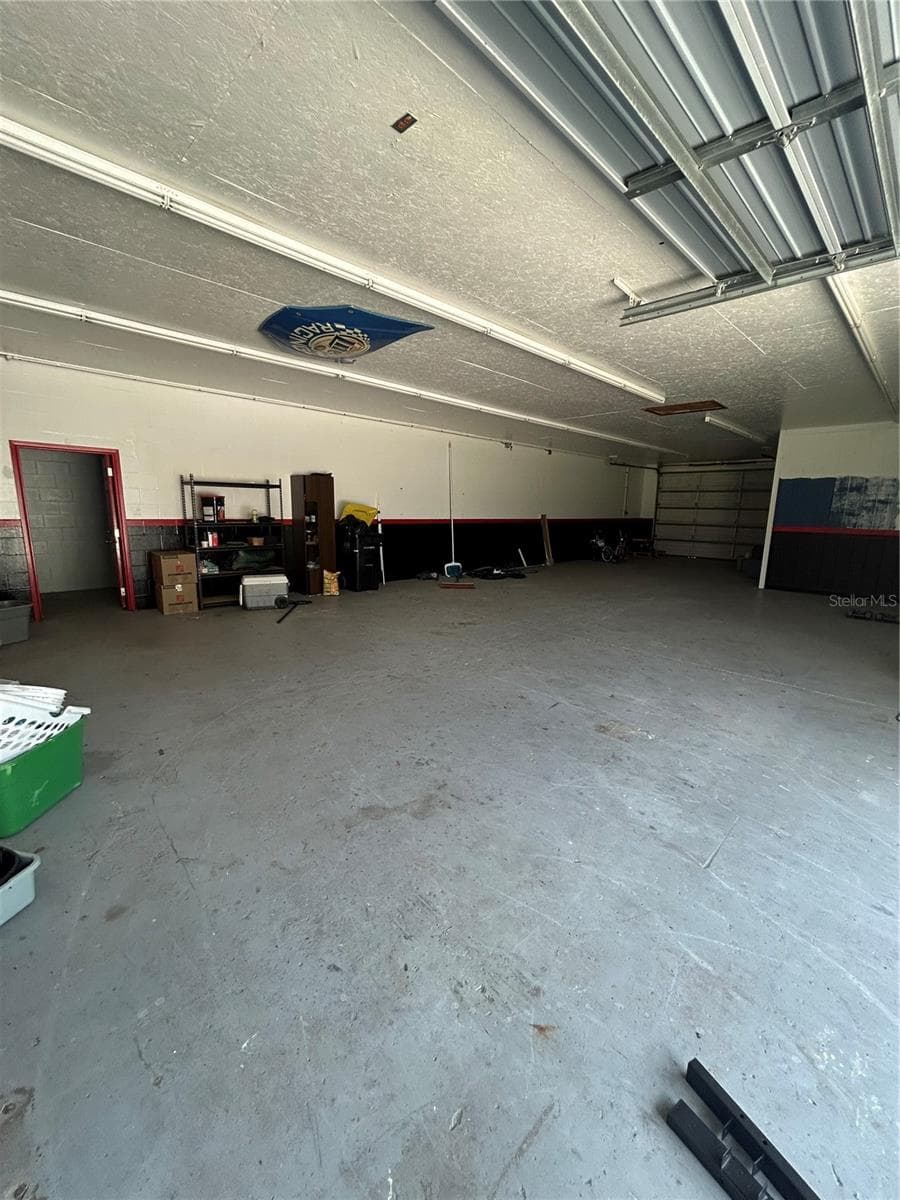 Garage - 9001 SCALES RD, LAKELAND