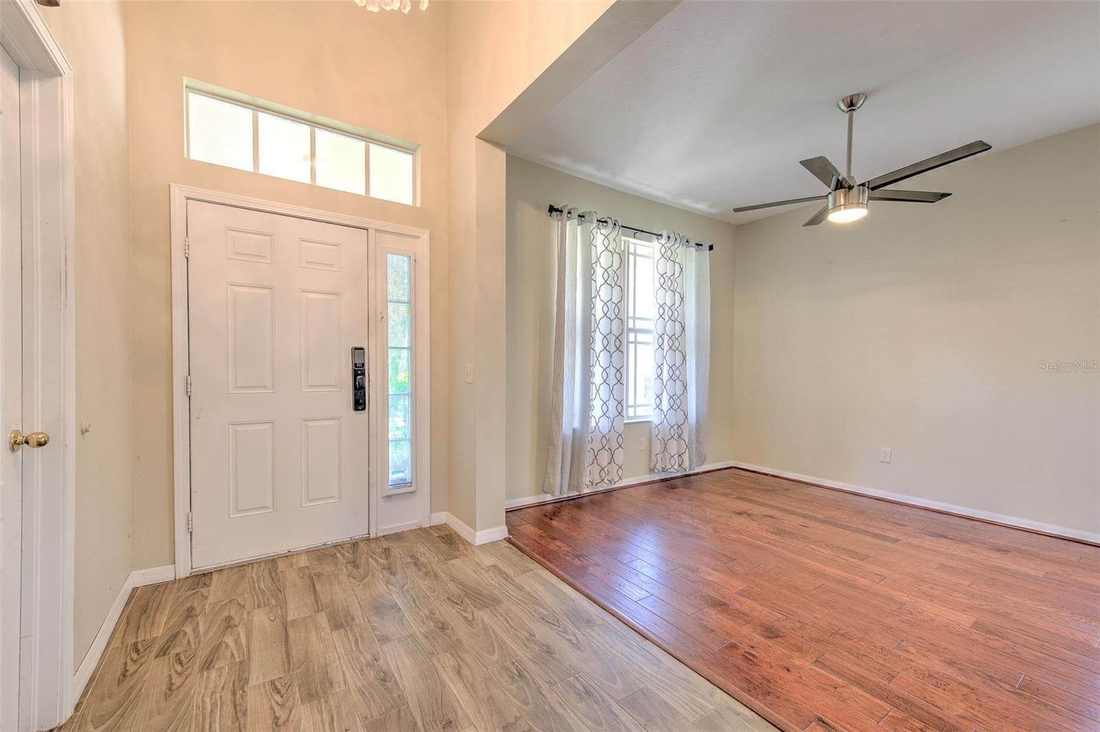 Single Family Residence at 8804 SANDY PLAINS DR, RIVERVIEW, photo 12 of 45