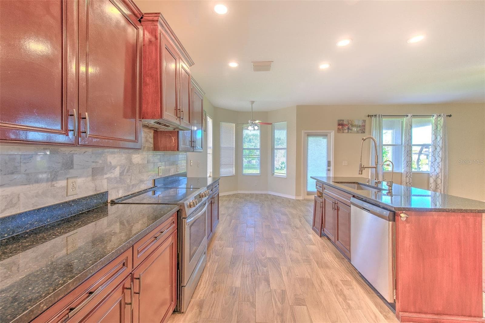 Single Family Residence at 8804 SANDY PLAINS DR, RIVERVIEW, photo 23 of 45
