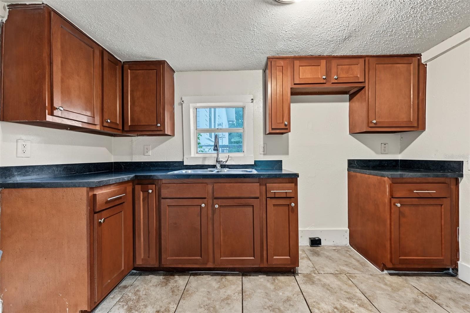 Single Family Residence at 1301 E 18TH AVE, TAMPA, photo 22 of 28