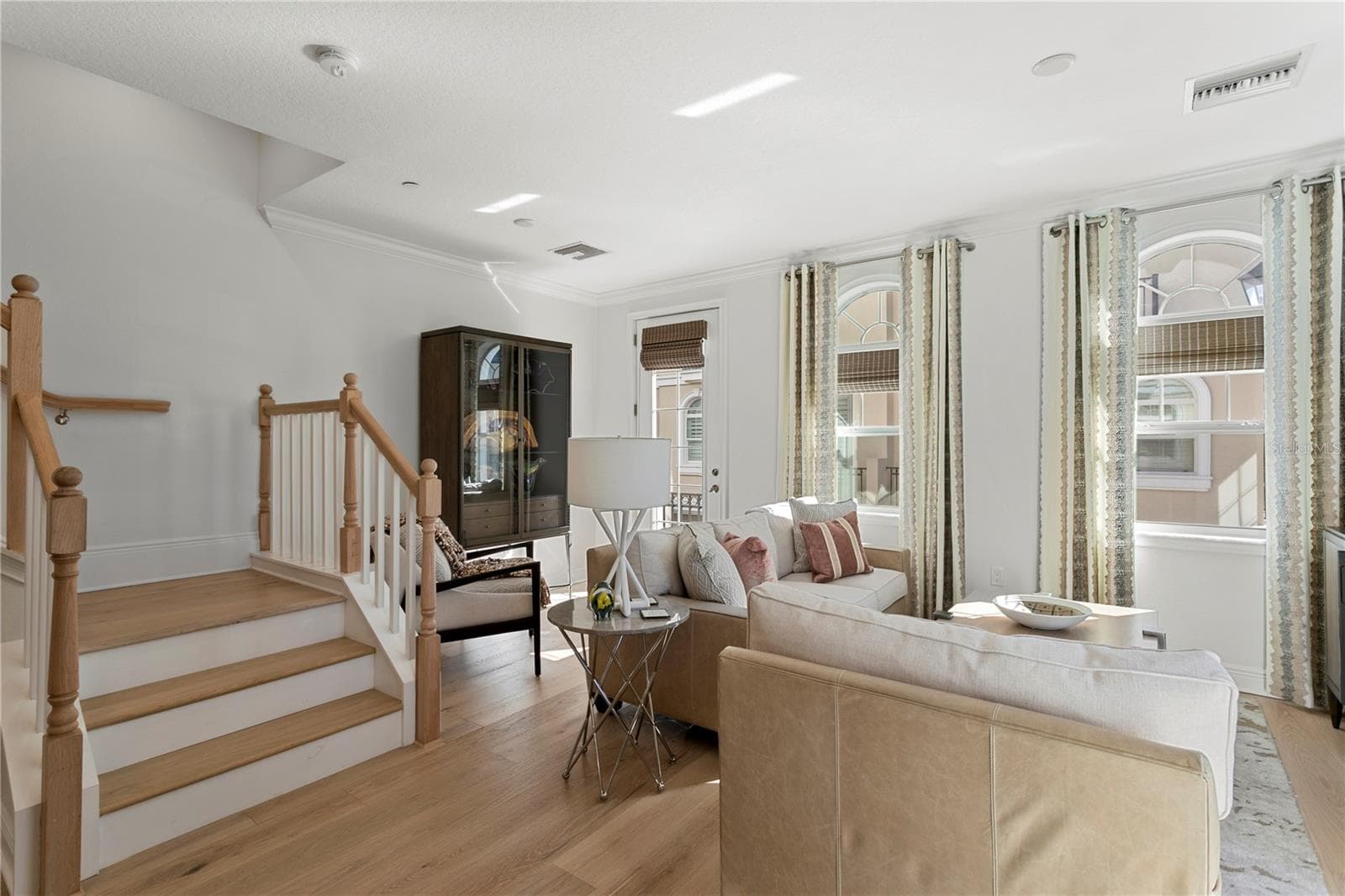 Townhouse at 400 REGENT LN N, ST PETERSBURG, photo 13 of 40