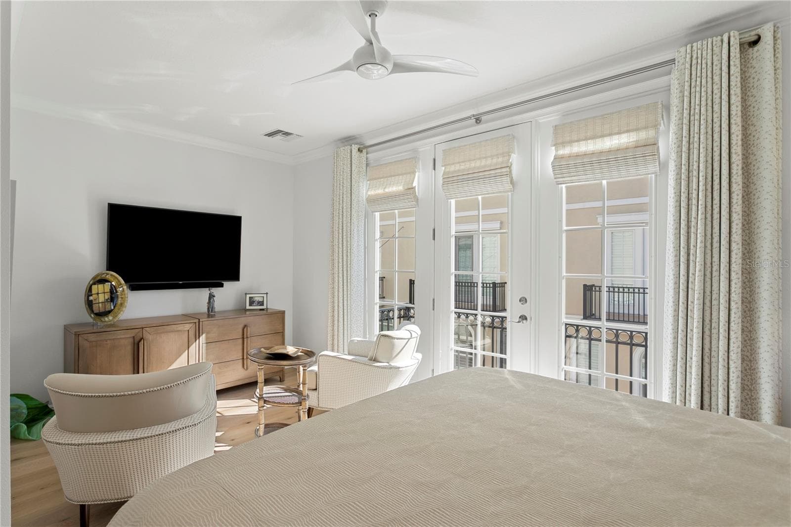 Townhouse at 400 REGENT LN N, ST PETERSBURG, photo 19 of 40