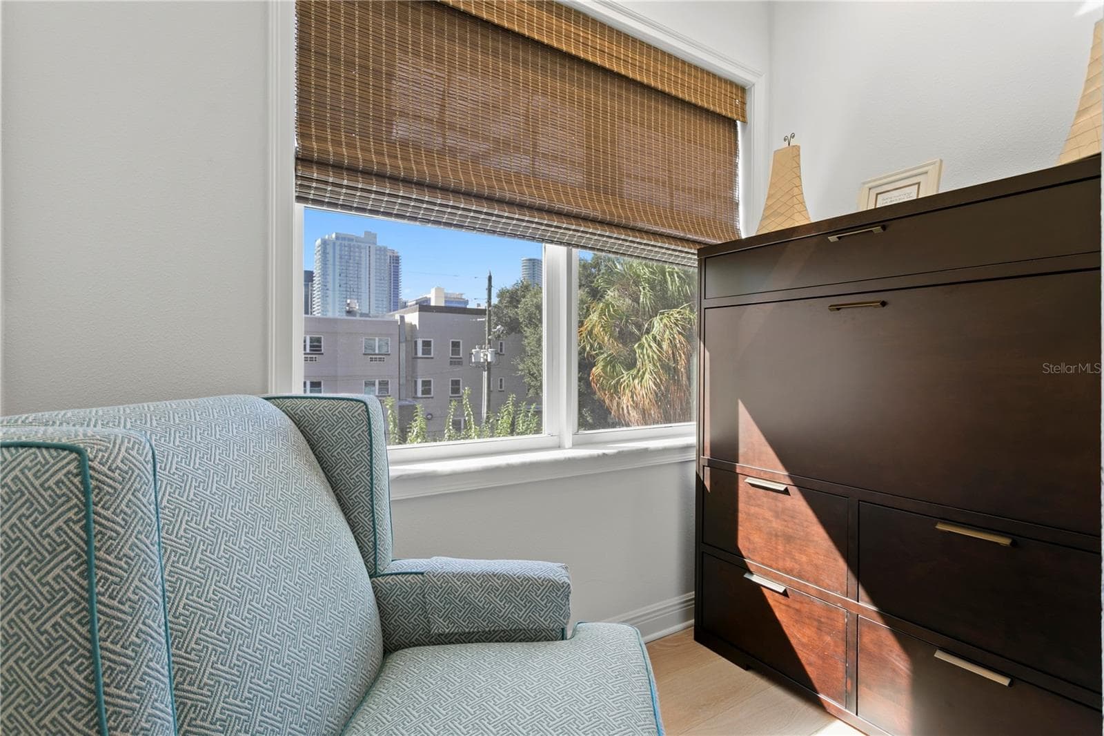 Townhouse at 400 REGENT LN N, ST PETERSBURG, photo 21 of 40