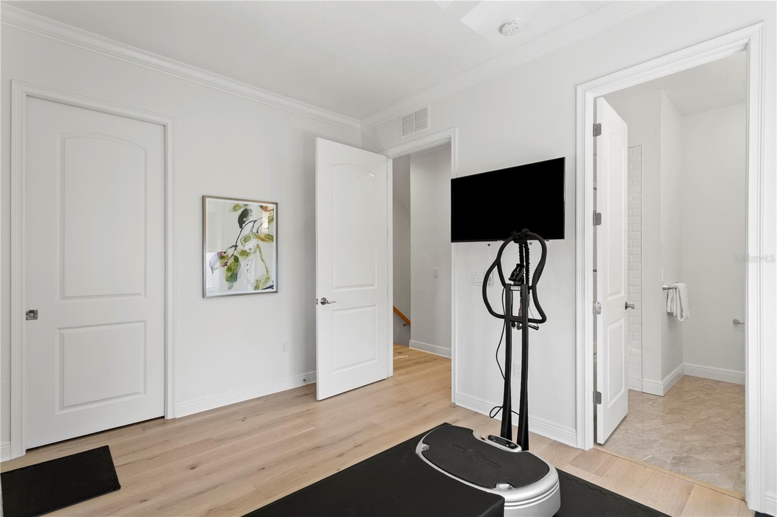 Townhouse at 400 REGENT LN N, ST PETERSBURG, photo 30 of 40