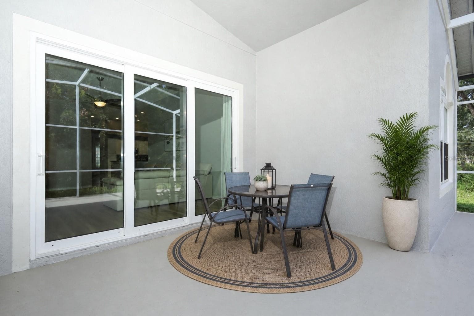 Lanai - 3581 FOXCROFT CIR, OVIEDO