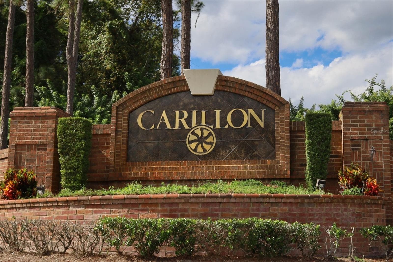 Community Entrance - 3581 FOXCROFT CIR, OVIEDO