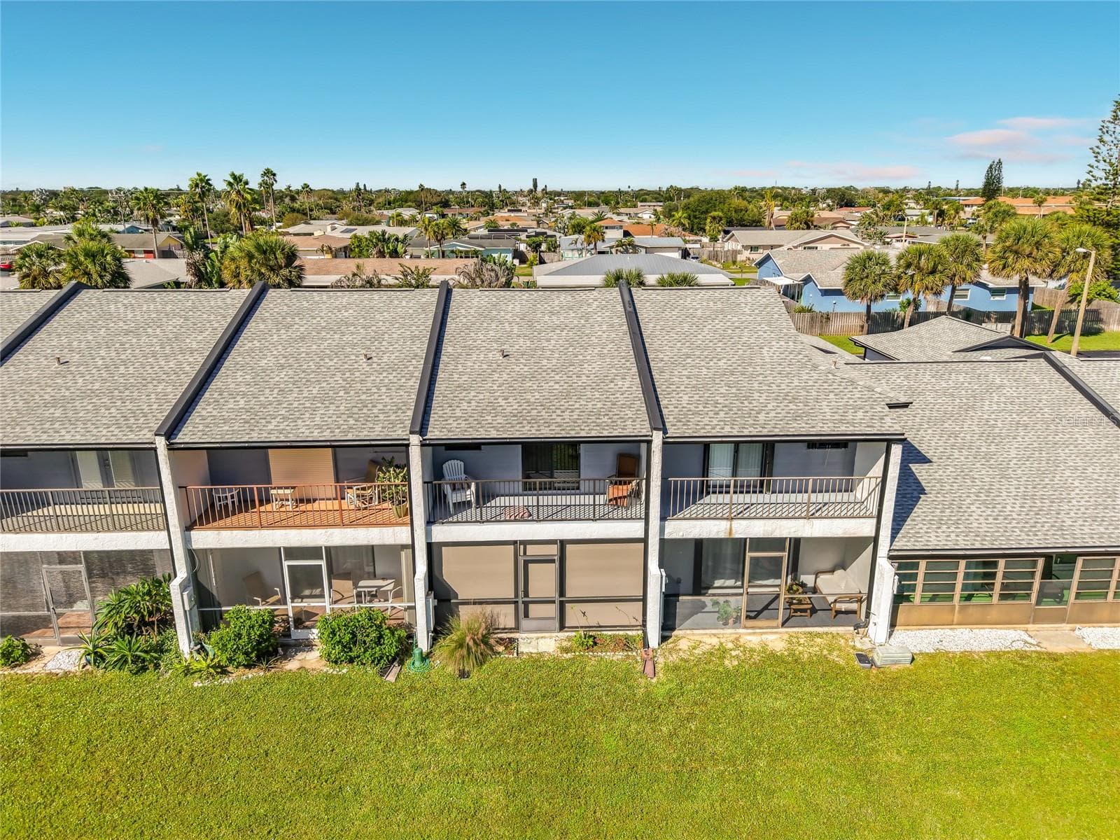 Townhouse at 721 PALM SPRINGS CIR, INDIAN HARBOUR BEACH, photo 3 of 52