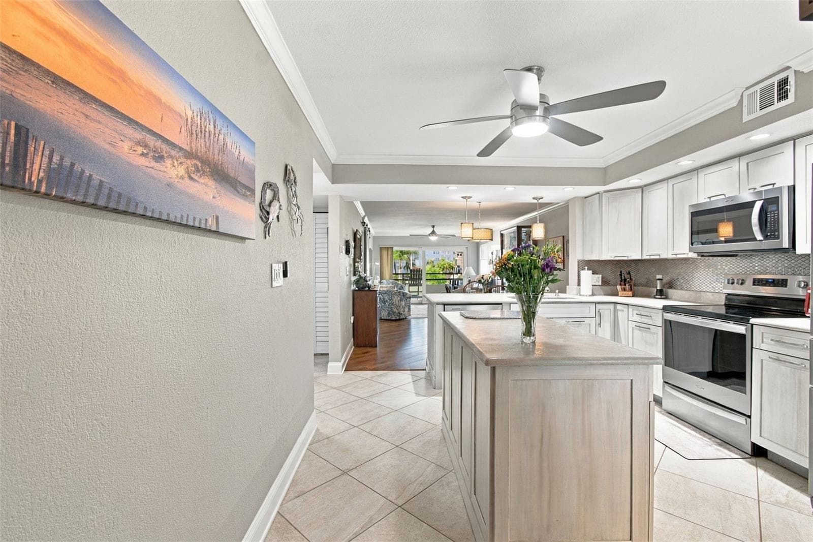 Entry - 106 1ST ST E #116, TIERRA VERDE