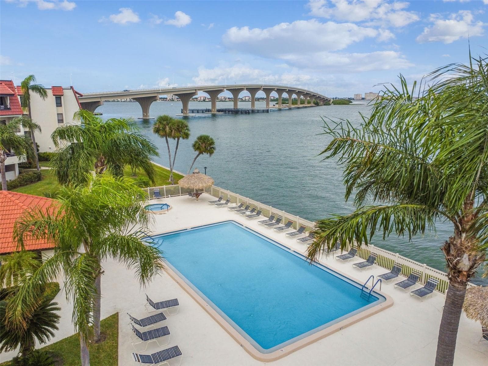 pool 2 - 106 1ST ST E #116, TIERRA VERDE