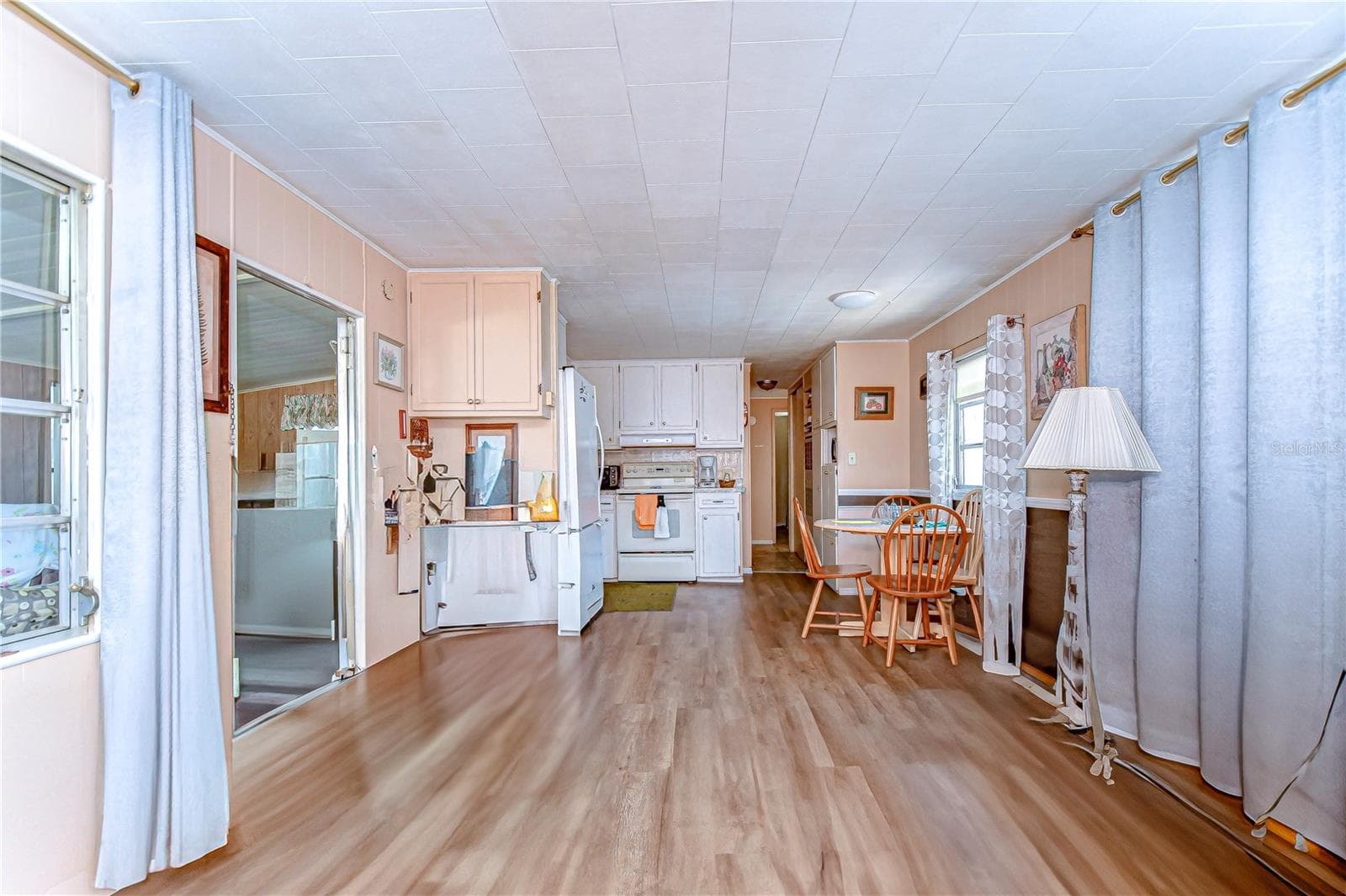 Mobile Home at 6046 HARRIET ST, ZEPHYRHILLS, photo 6 of 31