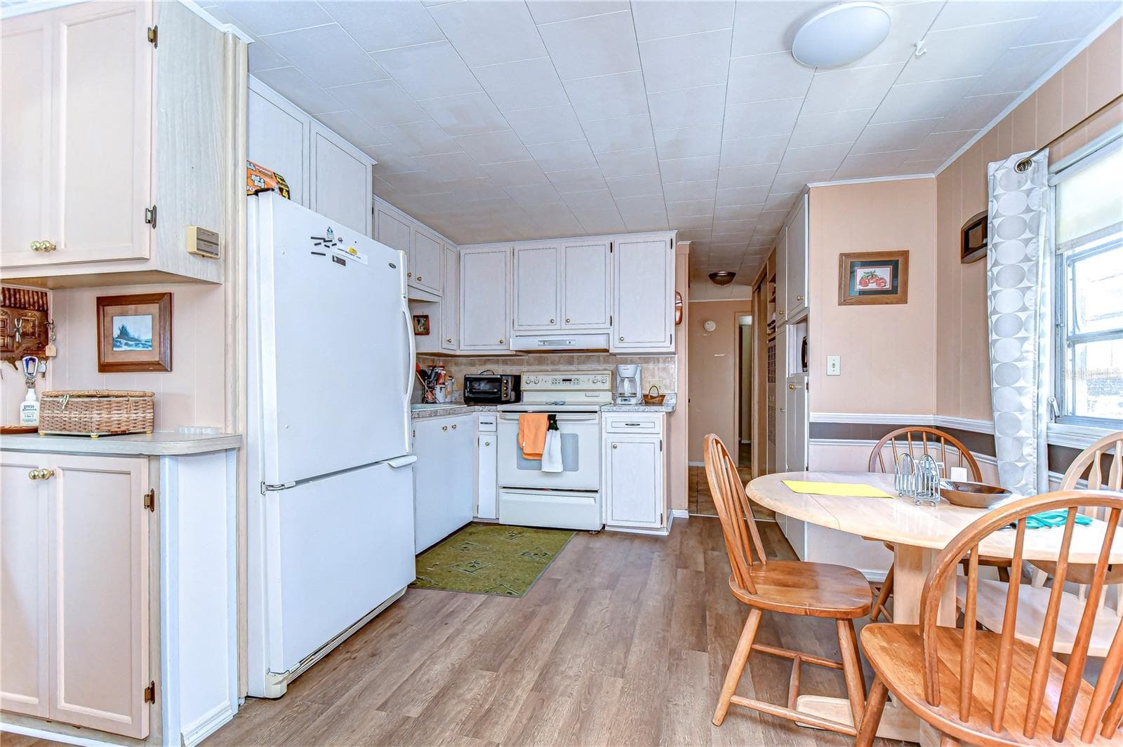 Mobile Home at 6046 HARRIET ST, ZEPHYRHILLS, photo 9 of 31