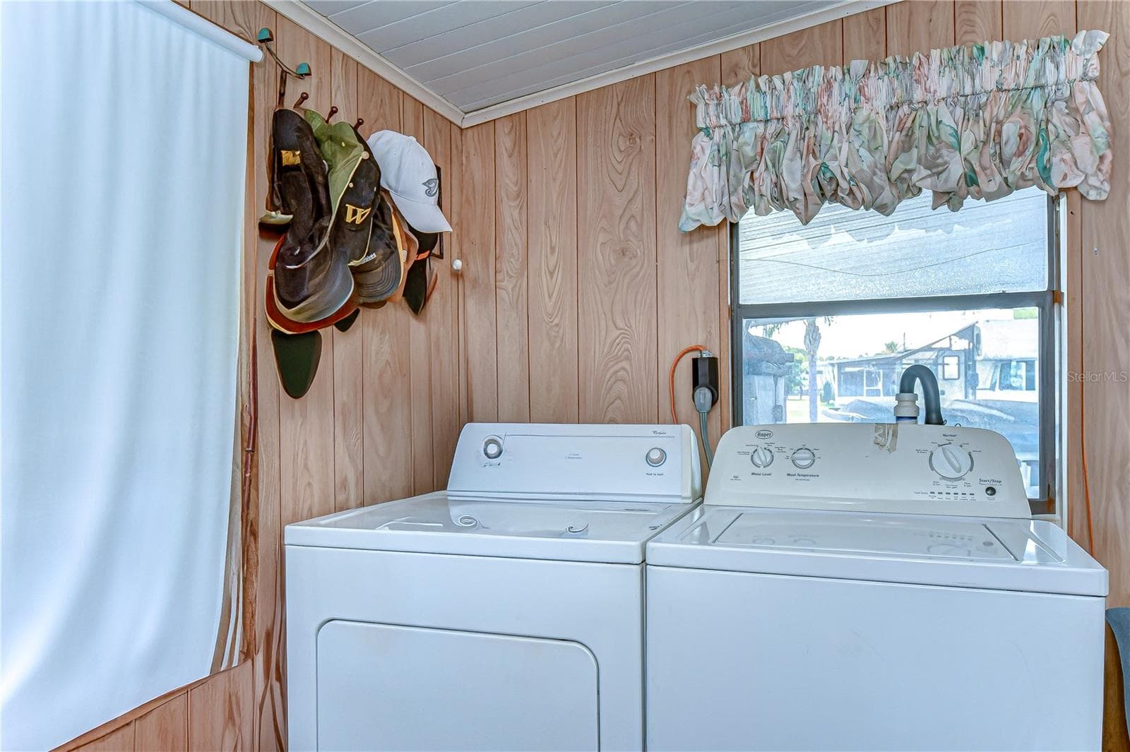 Mobile Home at 6046 HARRIET ST, ZEPHYRHILLS, photo 21 of 31