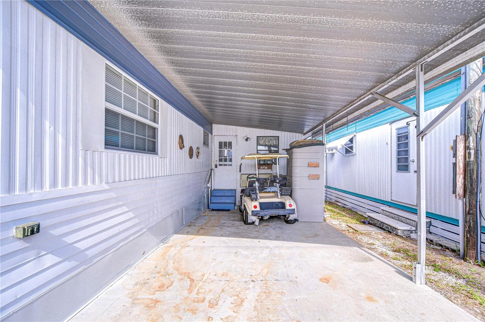 Mobile Home at 6046 HARRIET ST, ZEPHYRHILLS, photo 27 of 31