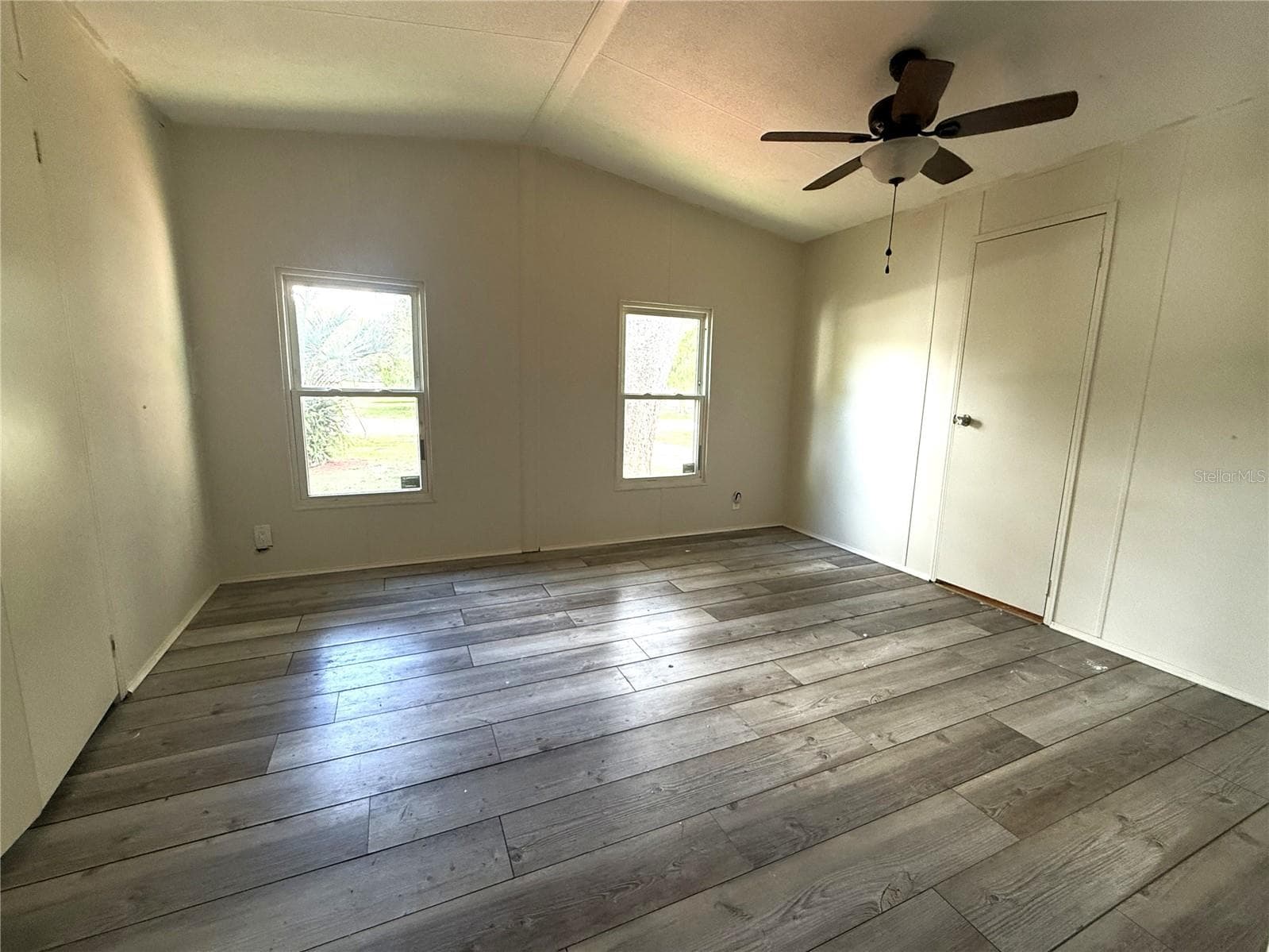 Primary Bedroom - 5111 HILL DR, ZEPHYRHILLS
