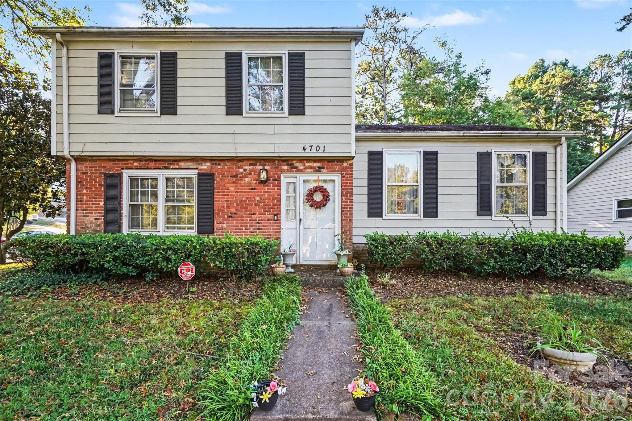 Single Family Residence at 4701 Farm Pond Lane, Charlotte