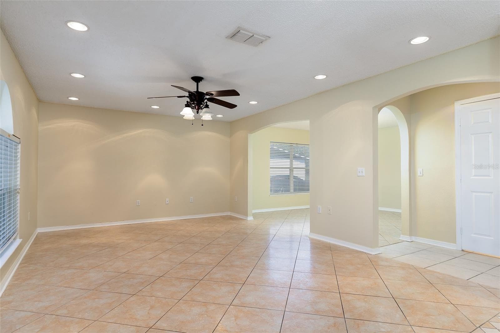 FAMILY ROOM - 2457 ELKCAM BLVD, DELTONA