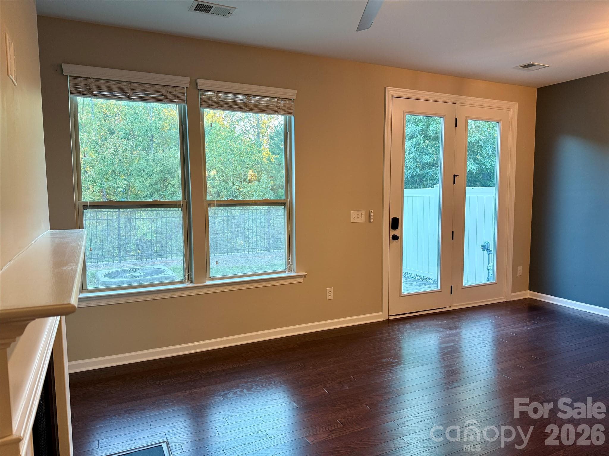 Townhouse at 9441 Glenburn Lane, Charlotte, photo 4 of 48