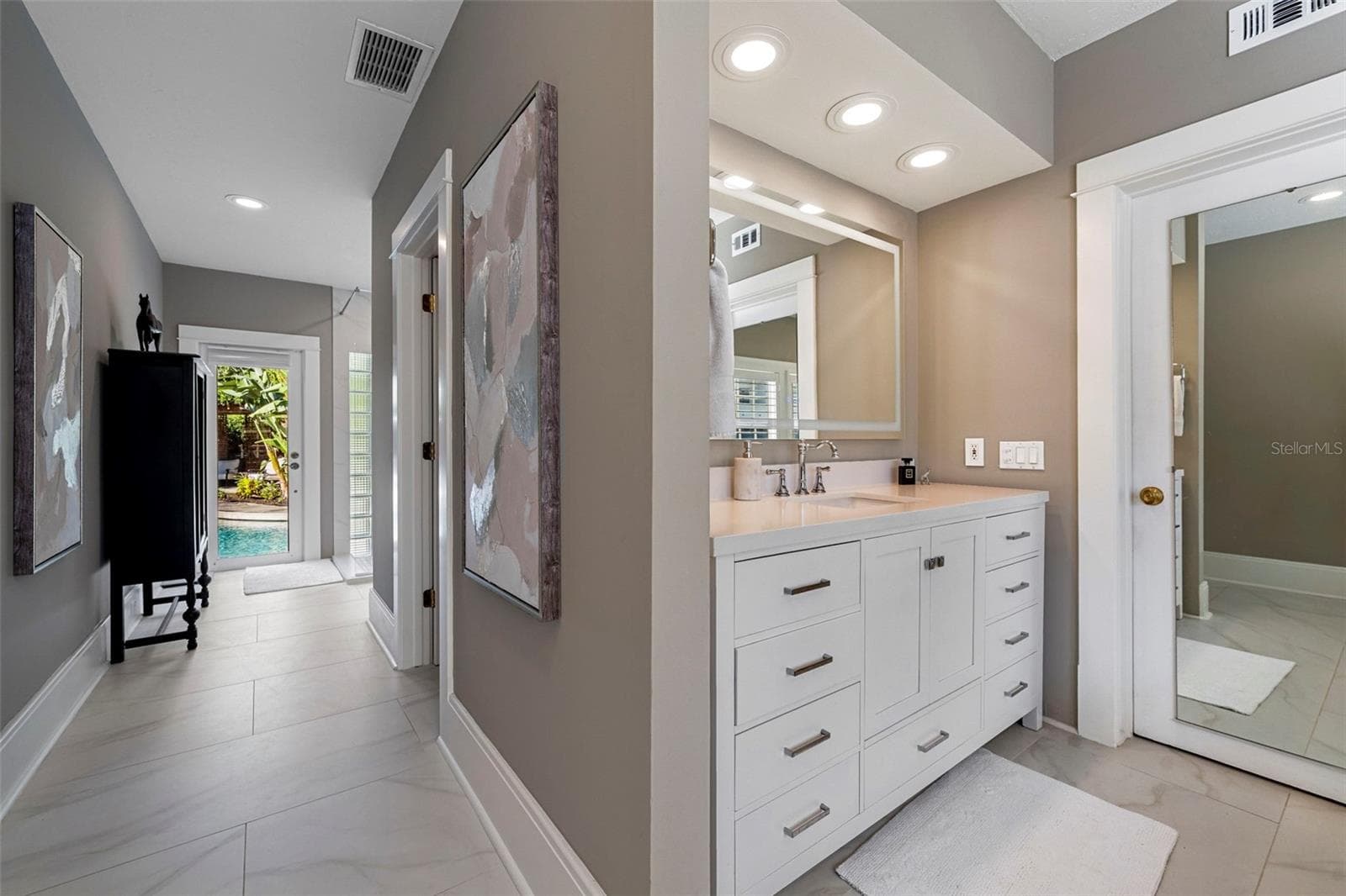 Single Family Residence at 1829 BOUGAINVILLEA ST, SARASOTA, photo 41 of 73