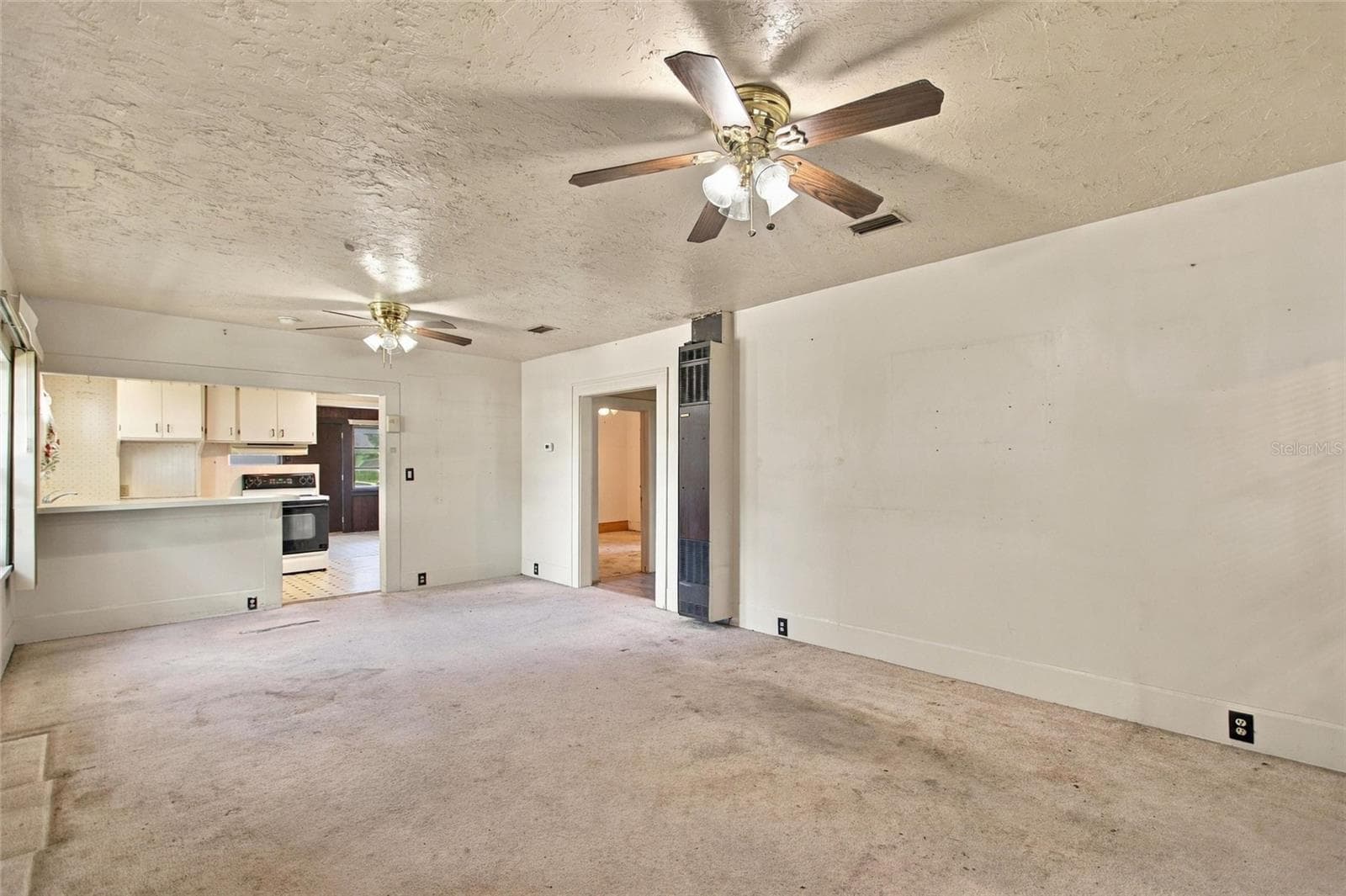 Single Family Residence at 703 36TH ST W, BRADENTON, photo 8 of 42